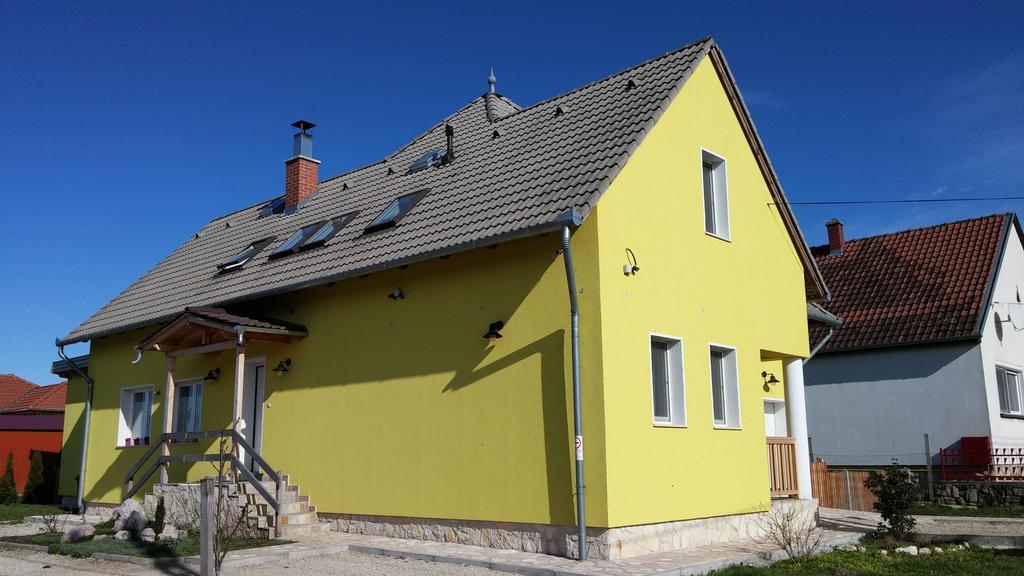 Hunters House Kft Bed And Breakfast Toltestava 외부 사진